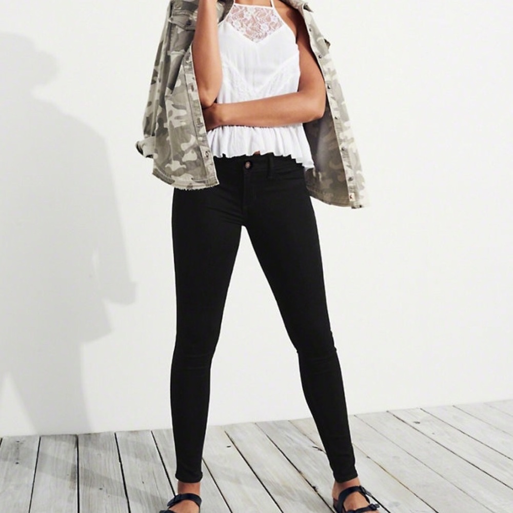 Hollister low rise super skinny jeans